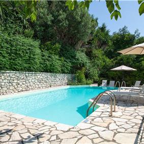 3 bedroom villa with heated pool in Kassiopi, Corfu, sleeps 6